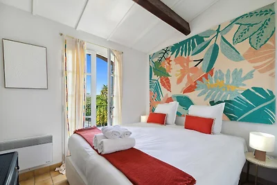 Cazet Cozy - 2BR/6P - Estate with Pool /...