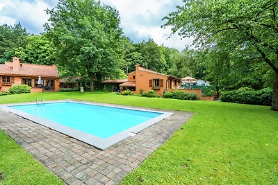 Gemütliches Ferienhaus in Waldnähe in...