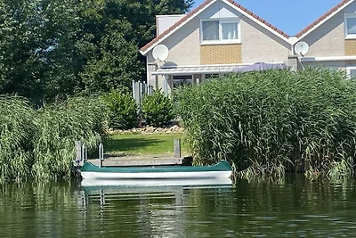 Ferienhaus in Makkum mit Schwimmbecken