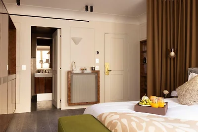 Palais Bourbon Hotel – Zimmer 33 – 2P –...