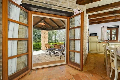 Villa in Banki mit Schwimmbecken