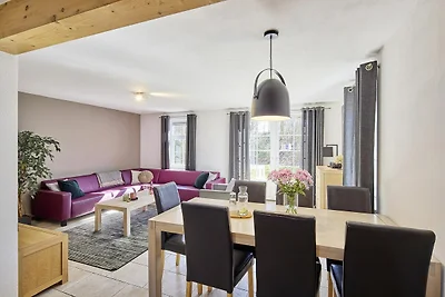 Boerderijvilla met prachtige tuin, in Limburg