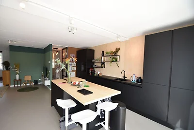 Ideale casa familiare sull'acqua
