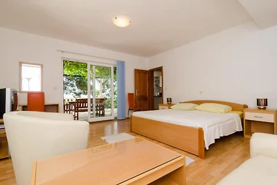 Apartments Plavac Mali- Comfort One Bedroom A...