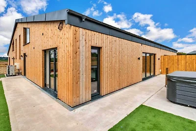 Hütte in Cotswolds mit Whirlpool & Garten