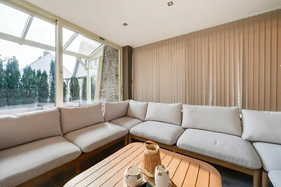 Villa mit Whirlpool & Sauna 500 m vom Meer