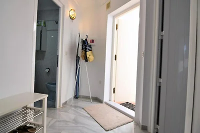 Appartement in Nerja met uitzicht op zee en...