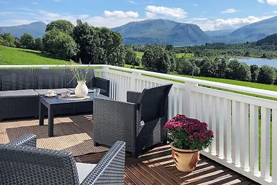 6 Personen Ferienhaus in AVERØY