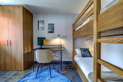 Central Apartment with Amazing Terrace &...