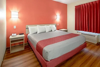 1 letto matrimoniale king size | Vietato...