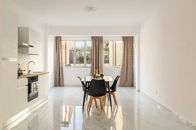 Zentrale 1BDR/4P-Wohnung in Ventimiglia