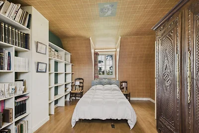 Haus in Louannec in der Nähe der rosa...