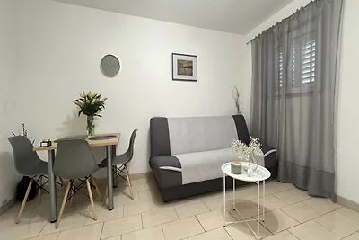 Apartmani Vela Makarska - Studio With Garden...