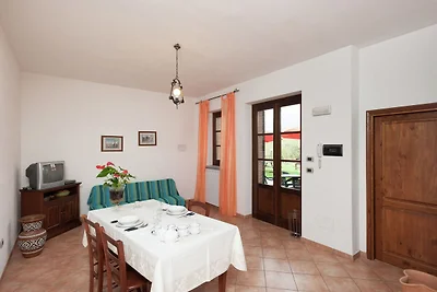 Grazioso agriturismo con piscina in Umbria