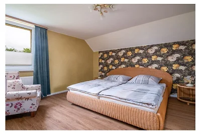 Holiday apartment by the park