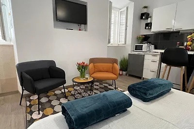 Apartments Noa Old Town - Studio - First...
