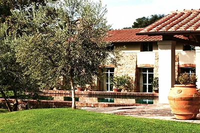 Villa in Pian di Sco met zwembad