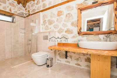 Villa in Kalkan mit Schwimmbecken