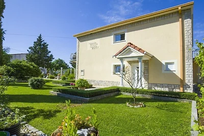 Villa in Jadranovo mit Schwimmbecken