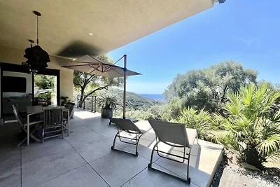 Villa in Corsica con splendida vista sul mare