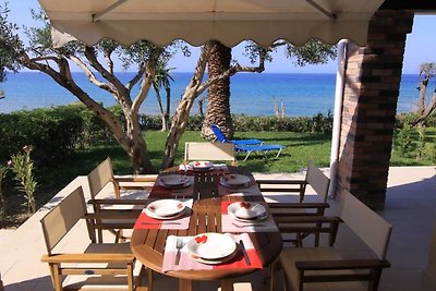 Glyfada Beachfront Housel Ab4g