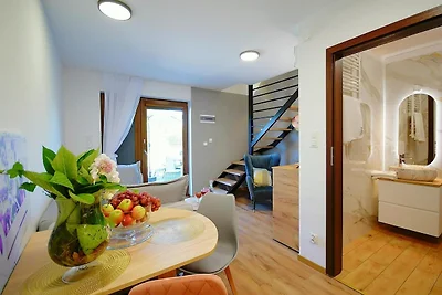 Comfortabel vakantiehuis met terras, Mielenko