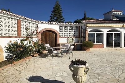 Villa in Torrox mit Schwimmbecken