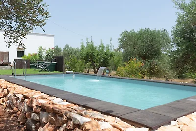 Landhaus in Apulien mit Pool und Pizzaofen