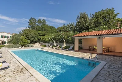 Villa in Koromacno mit Barbecue und Wifi