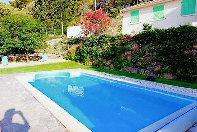 Villa in Saint-Nazaire mit privatem Pool