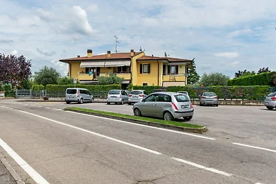 A Lazise, con piscina, vicino al Lago di...