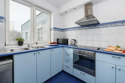 Comfortable Single-Storey House by the Beach