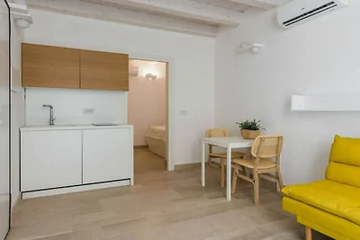 Giudecca White House 1