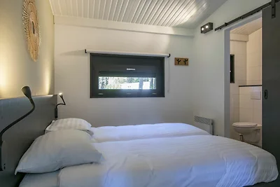 Modernes Chalet mit Wellness, in einem Ferien...