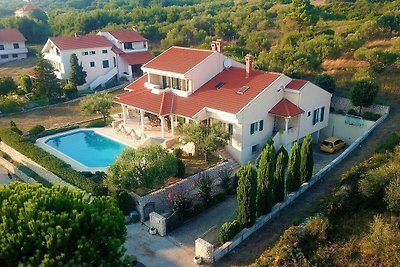 Beeindruckende Villa in Kozino mit privatem...