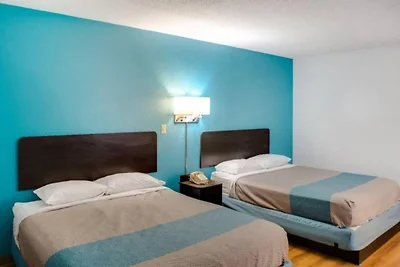 2 Queensize Bedden | Ns