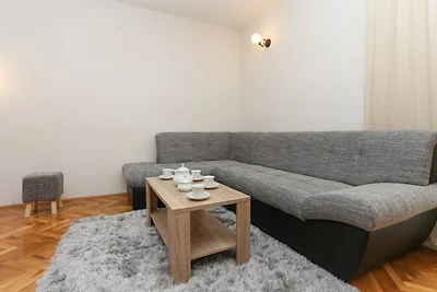 Sunny Elegant Apartments in Trogir - Classic ...