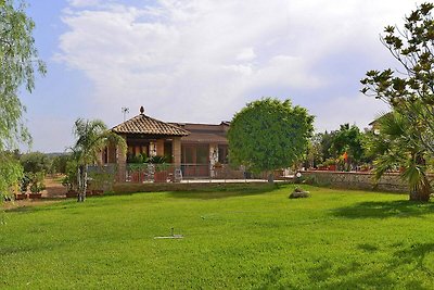 Casa vacanze con piscina privata, Solarino