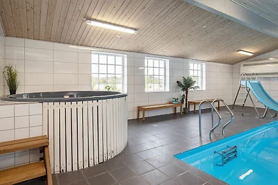 24 Personen Ferienhaus in Øster Assels
