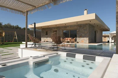 Luxusvilla mit Whirlpool für 9 Personen