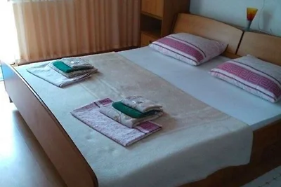 Ferienhaus in Starigrad mit Balkon