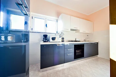 Ruim appartement met privézwembad