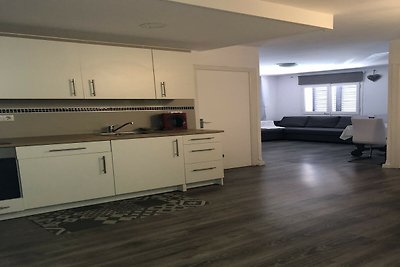 Wohnung in Estartit mit Garten