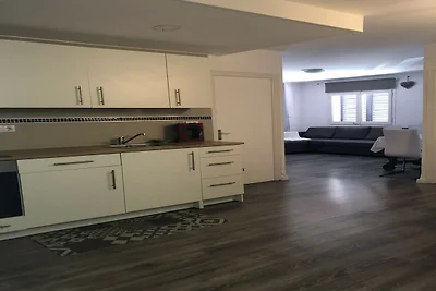 Wohnung in Estartit mit Garten