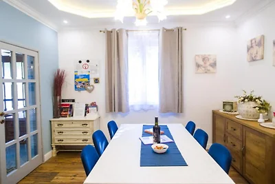 Deluxe apartment Marghareta - Three Bedroom A...