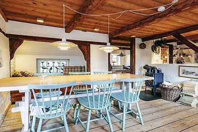 4 persone case ad Asaa