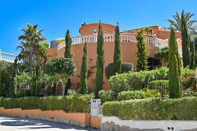 Bellissima villa con vista mare e montagna