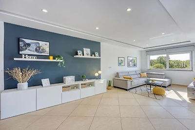 Villa in Tinjan met zwembad