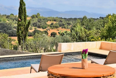 Haus in Llubá mit entspannendem Außenbereich