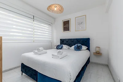MC Riviera: modern apartment with stunning se...